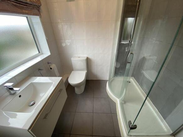 Family Shower Room/WC