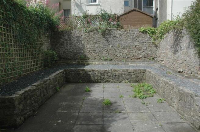 COMMUNAL GARDEN