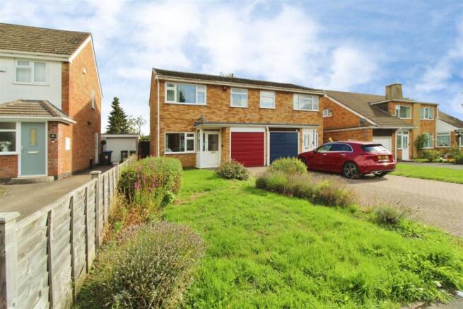 Integral Garage/Driveway