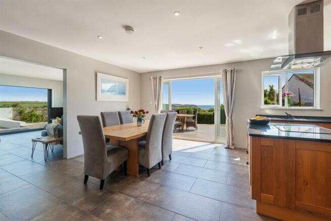 Dining Area to Garden
