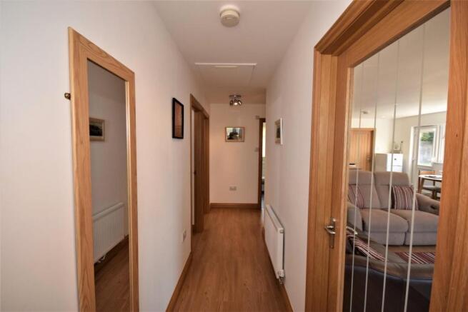 HALLWAY.JPG