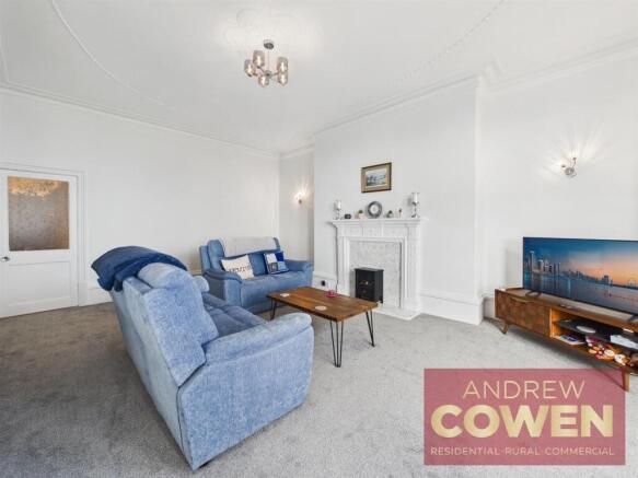 2 bed Apartment for sale Image 9