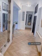 2, 33 35 Monkton Court, Branksome Wood Road, Bournemouth BH4 9JS