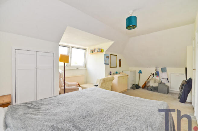 Bedroom 1.JPG