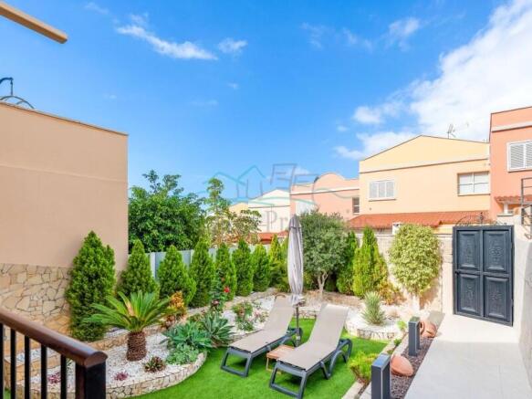 Private nurtured garden