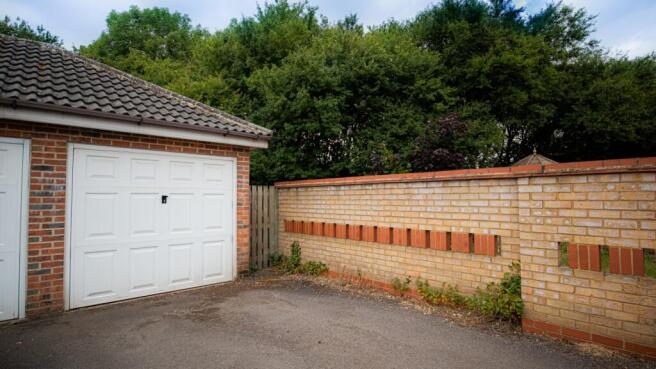 Garage - Parking