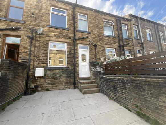 3 bed Terraced for sale Image 12