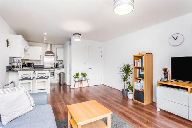 1 bed Flat for sale Image 7