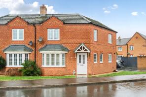 37, Cornflower Drive, Evesham WR11 3ES