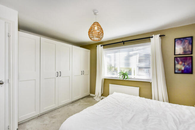 3 bed Semi-Detached for sale Image 9