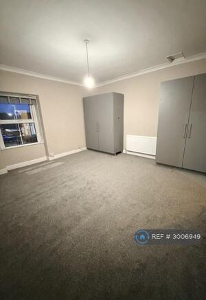 2 bed Terraced to rent Image 11