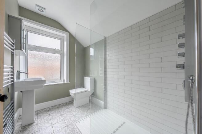 3 bed Terraced for sale Image 11