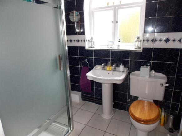 Ground Floor Shower 
