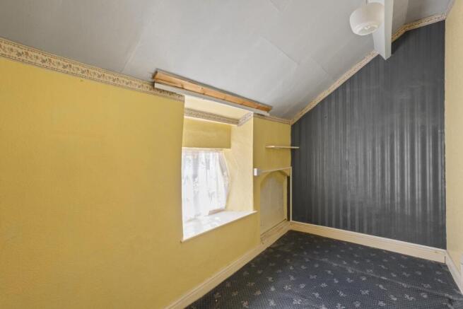 3 bed House for sale Image 10