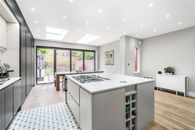 Kitchen/Dining