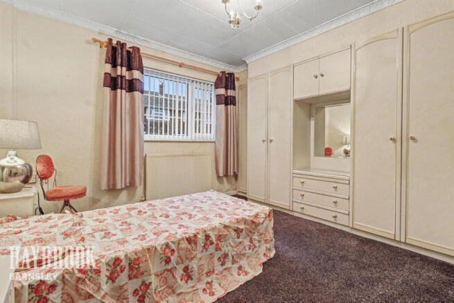 2 bed Semi-Detached Bungalow for sale Image 11