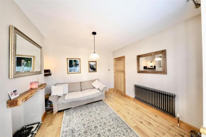 3 bed Semi-Detached for sale Image 5