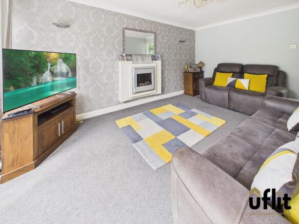 3 bed Semi-Detached for sale Image 9