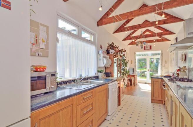 Kitchen/Dining 1