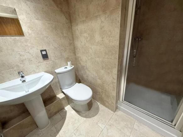 2 bed Apartment for sale Image 10