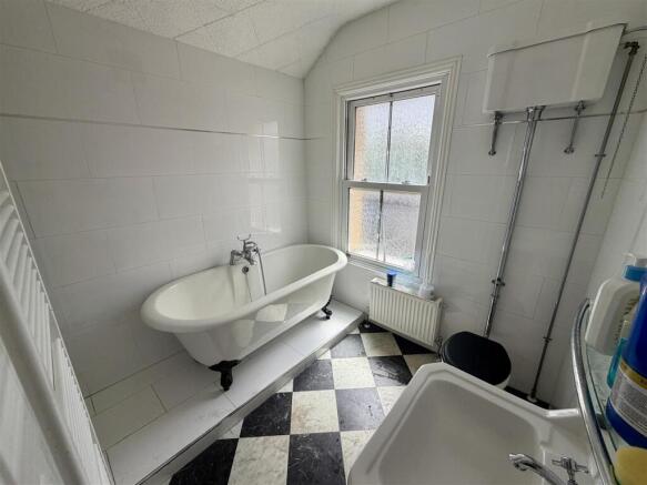 2 bed Terraced for sale Image 9