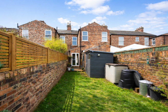 2 bed Terraced for sale Image 3