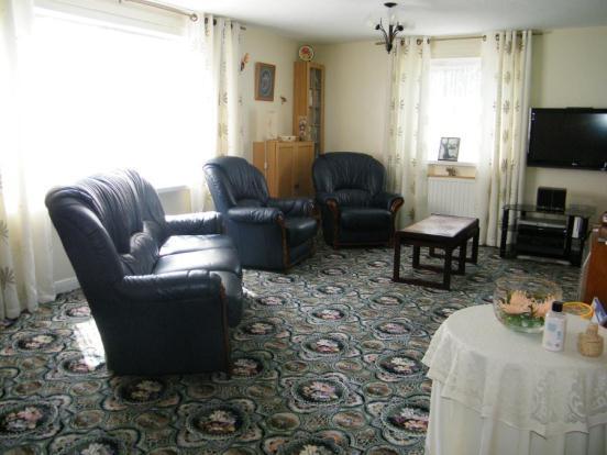 Dual Aspect Lounge