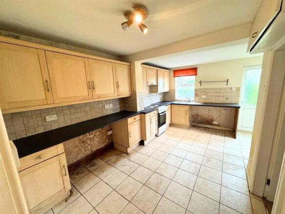 Eldon Street - Kitchen (2).jpg