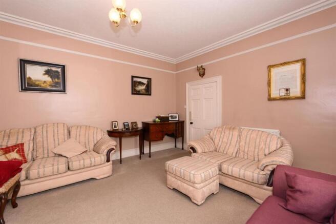 SITTING ROOM