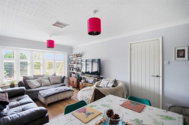 Ashgate Road, Chesterfield, S40 photo 4