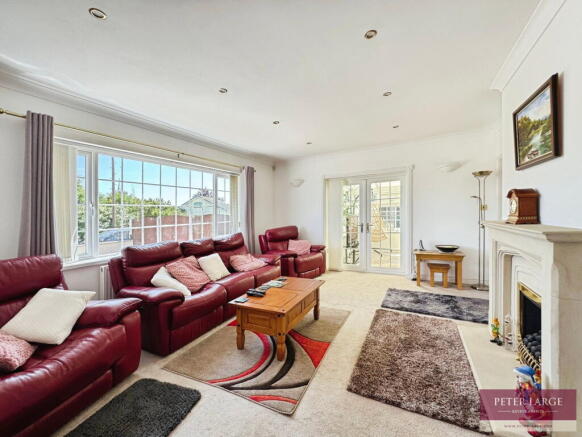 San Rose, Kendal Road, Kinmel Bay, Conwy LL18 5BT photo 3