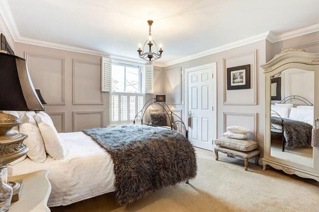 BEDROOM 1 FRONT