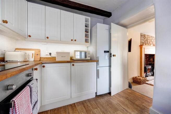 2 bed Semi-Detached for sale Image 12