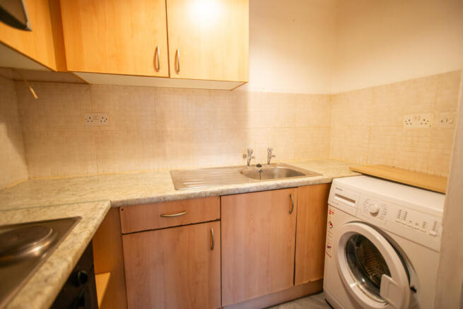 1 bed Flat to rent Image 5