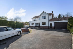 12a Palms, Roman Crescent, Old Town, Swindon SN1 4HH