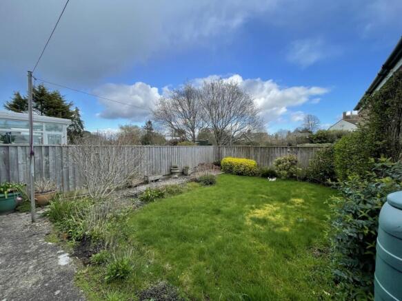 Myrtle Close, Alphington, EX2 photo 2