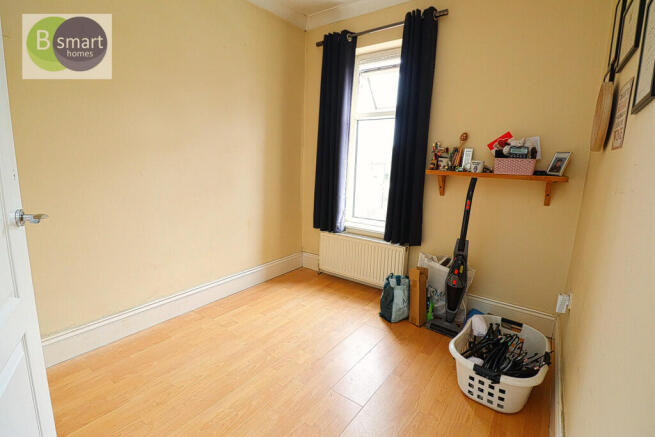 3 bed Semi-Detached for sale Image 11