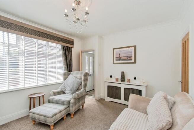 3 bed Terraced for sale Image 6