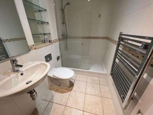 1 bed Apartment to rent Image 7
