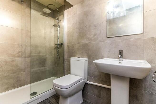 Family Bathroom/WC