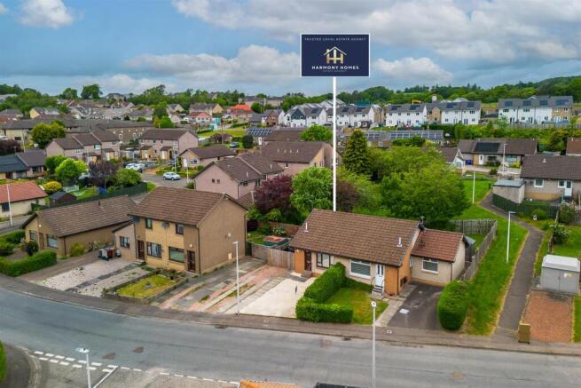 17 PEBBLES DRIVE DUNDEE DD4 0TF 030626 EDIT (4 of 