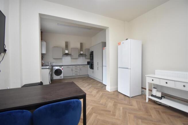1 bed House to rent Image 8