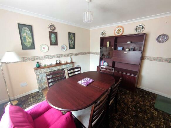 Dining Room.jpg