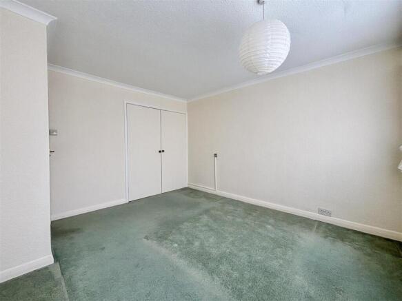 4 bed Semi-Detached for sale Image 7