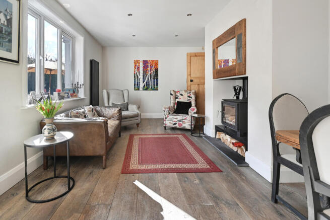 5 bed Semi-Detached for sale Image 10