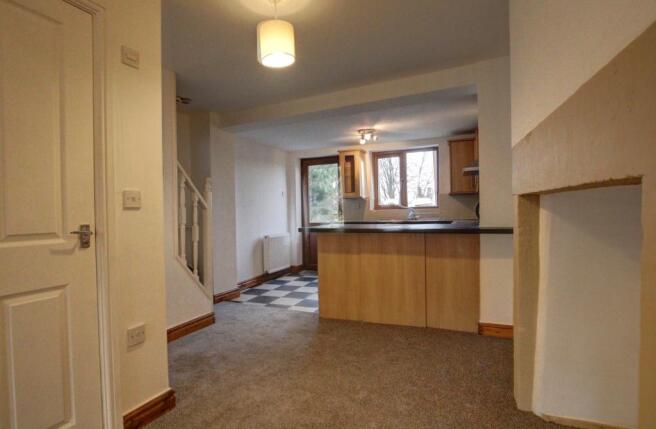 Kitchen.Dining Area