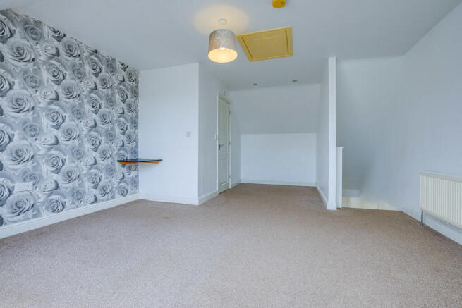 3 bed Town House for sale Image 12