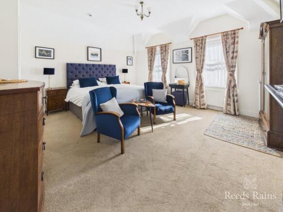 10 bed Semi-Detached for sale Image 9