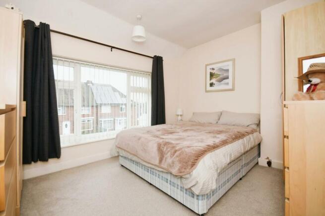 BEDROOM 1.jpg