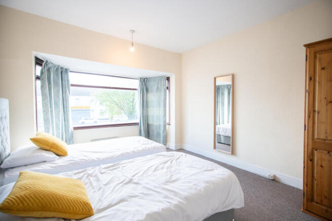 3 bed Terraced to rent Image 12